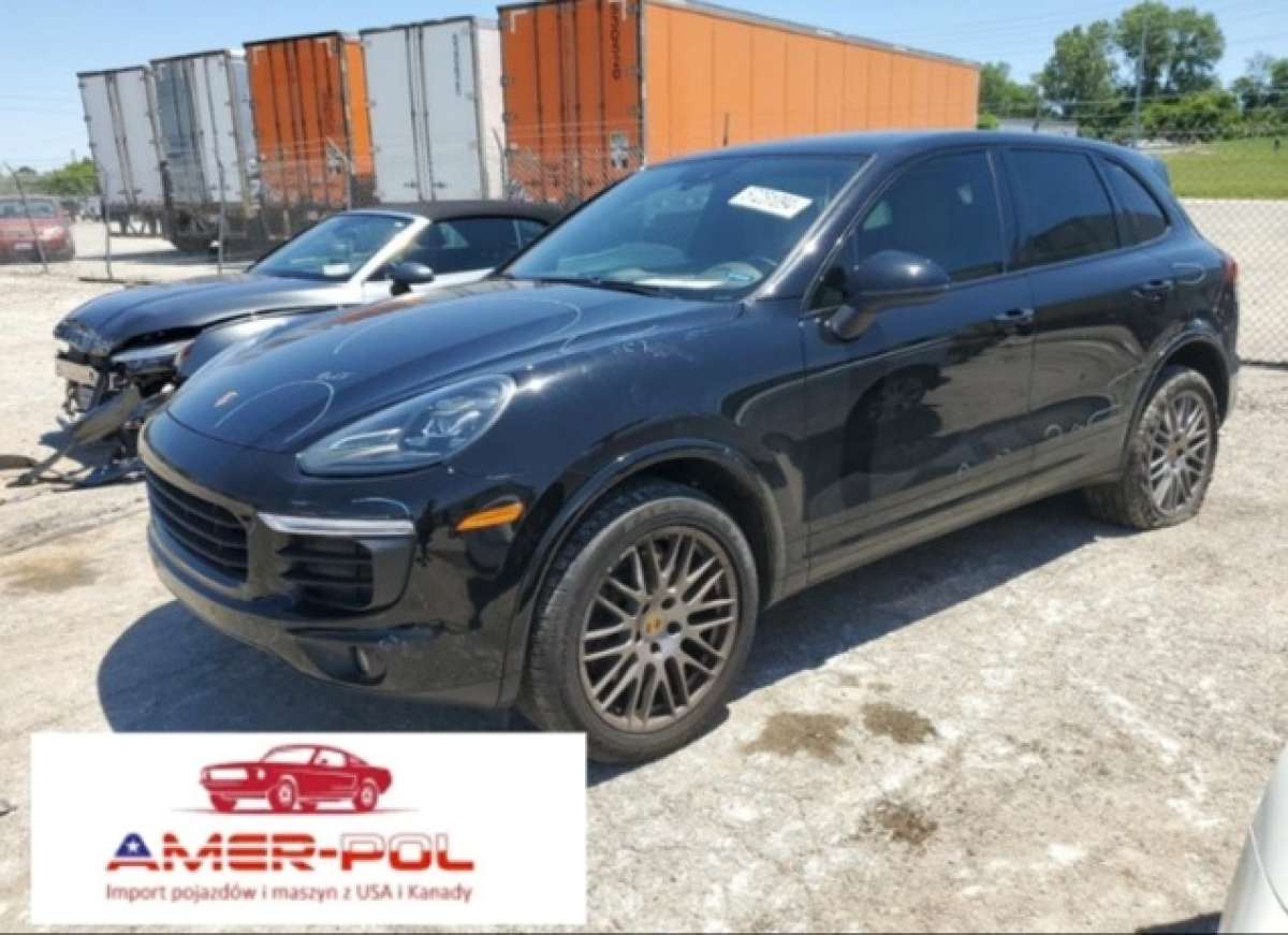 2018 PORSCHE CAYENNE