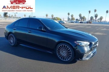 300 2023 2.0l