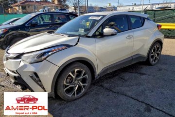 2020 TOYOTA C-HR XLE