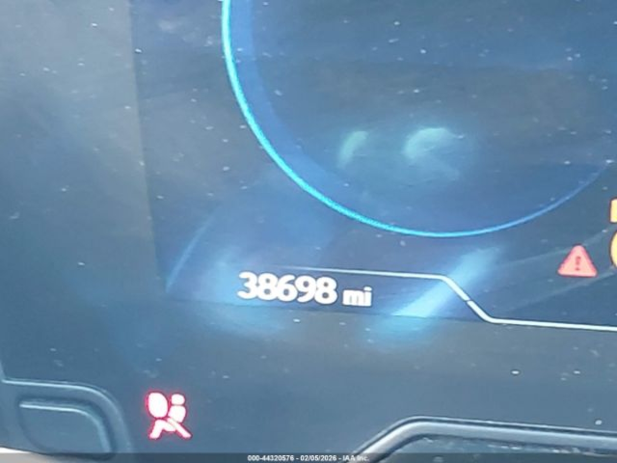 11_44320576_15_I.jpeg