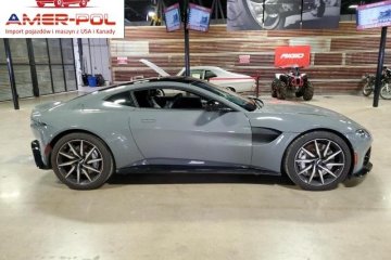 Od Ubezpieczalni, Dużo zdjęć