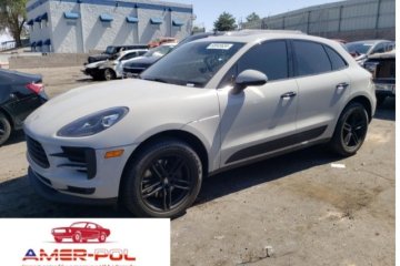 2020 PORSCHE MACAN