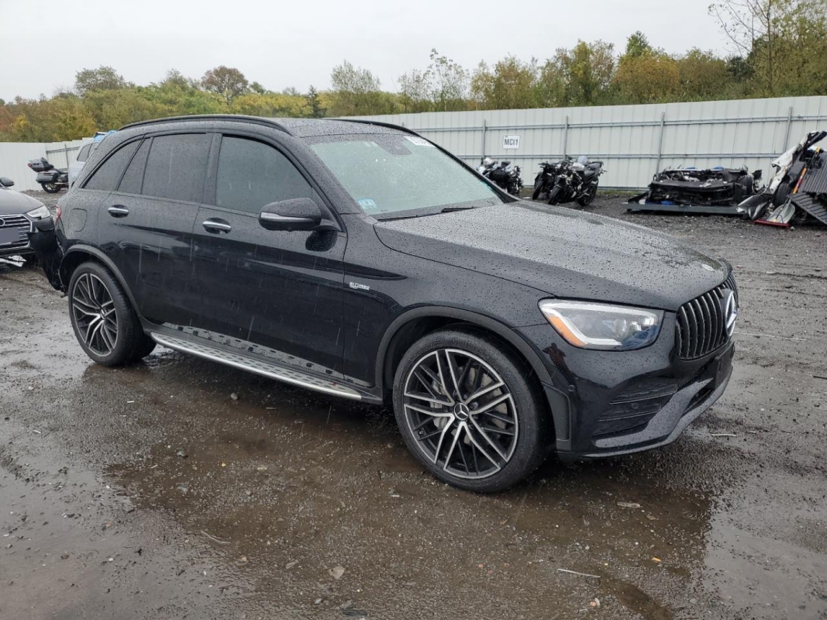 04_85768495_Image_4.jpg