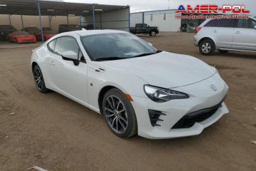 2020 TOYOTA 86,  silnik benzynowy 2.0 L