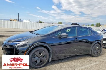 2025 TOYOTA PRIUS PLUG-IN HYBRID SE