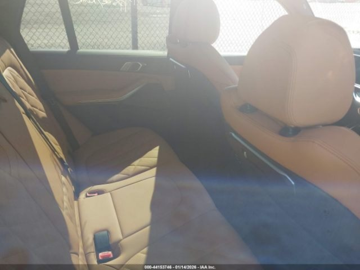 44153746_8_I.jpeg