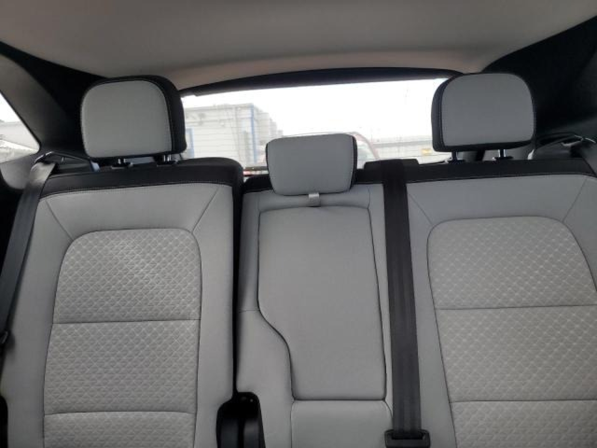 63044165_Image_10.jpg