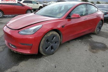 TESLA MODEL 3, 2021r., 4x4