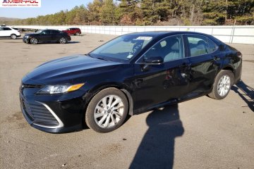 TOYOTA CAMRY LE, 2022r., 2.5L