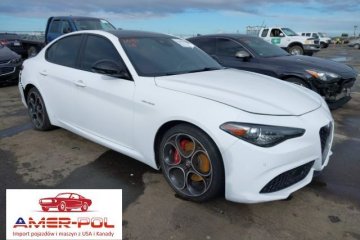 ALFA ROMEO GIULIA VELOCE TI 2022 RWD