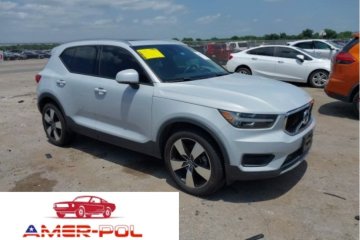 2020 VOLVO XC40 T4 MOMENTUM