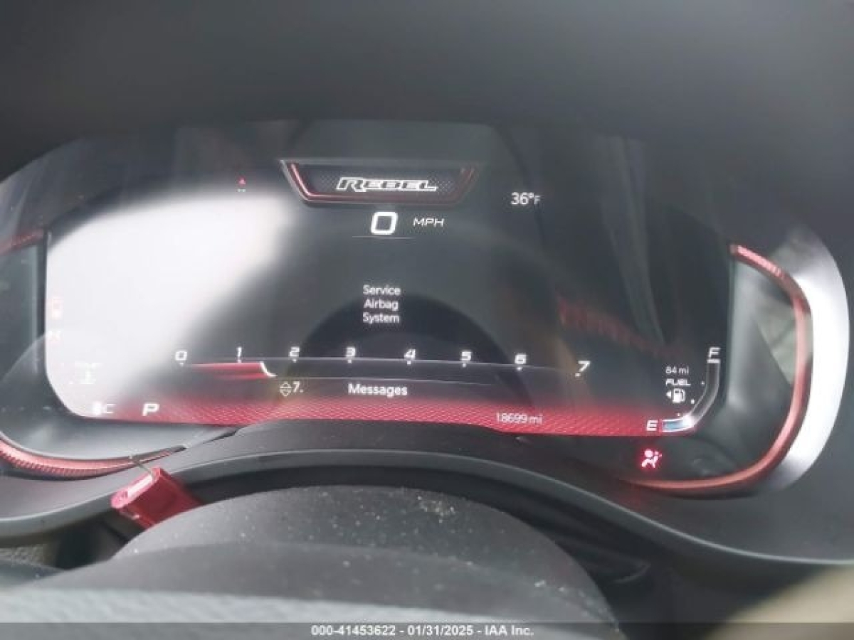 41453622_7_I.jpeg