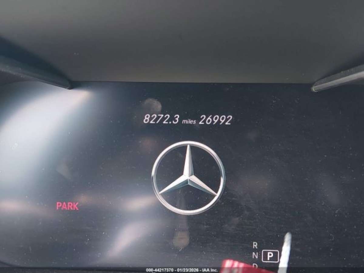 11_44217370_15_I.jpeg
