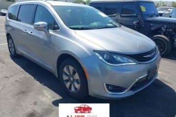 2018 CHRYSLER PACIFICA HYBRID LIMITED