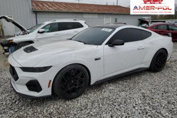 2024, 5.0L, GT, porysowany lakier