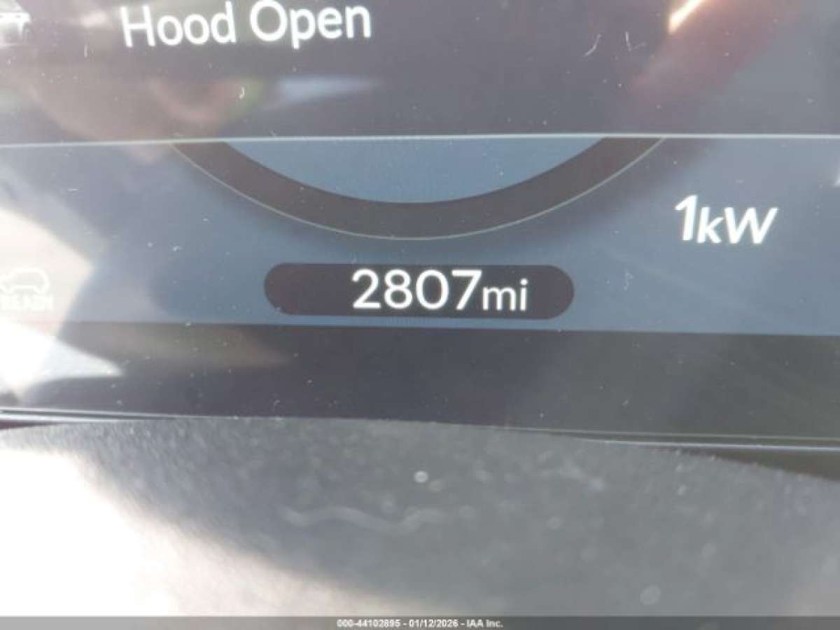 13_44102895_16_I.jpeg