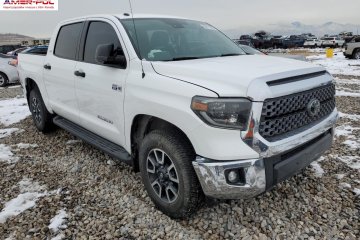 TOYOTA TUNDRA CREWMAX SR5, 2019r., 4x4, 5.7L