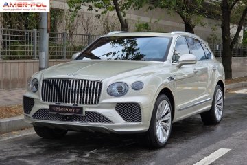 V8 Azur 2024