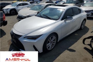 2021 LEXUS IS 300