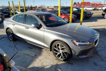 2020 VOLVO S60 T5 MOMENTUM
