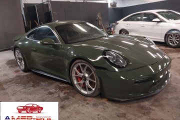 PORSCHE 911 GT3/GT3 W/TOURING PACKAGE