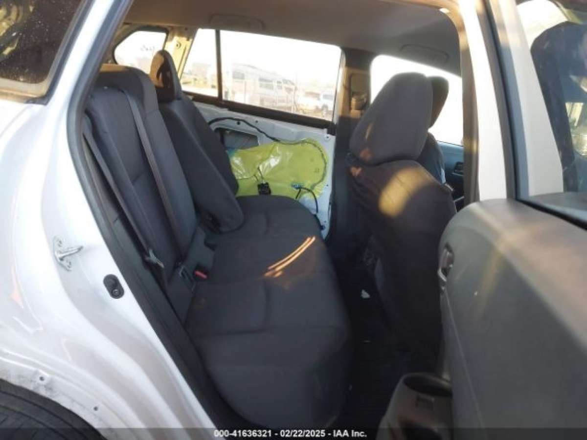 41636321_8_I.jpeg