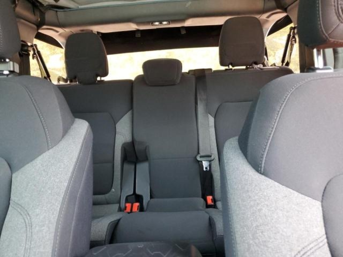 70031044_Image_10.jpg