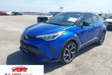2020 TOYOTA C-HR XLE