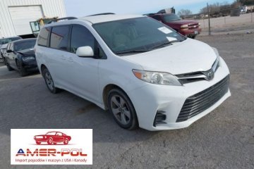 TOYOTA SIENNA XLE