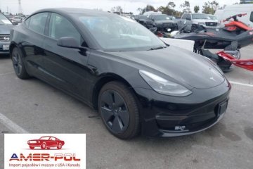 TESLA MODEL 3 LONG RANGE  4x4