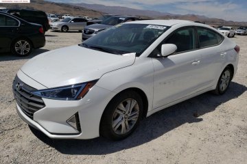 HYUNDAI ELANTRA SEL, 2020r., 2.0L