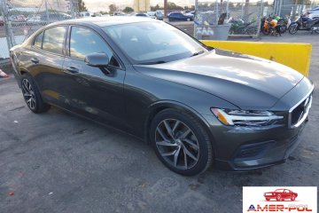 2019r., T6 Momentum, 2L, od ubezpieczalni