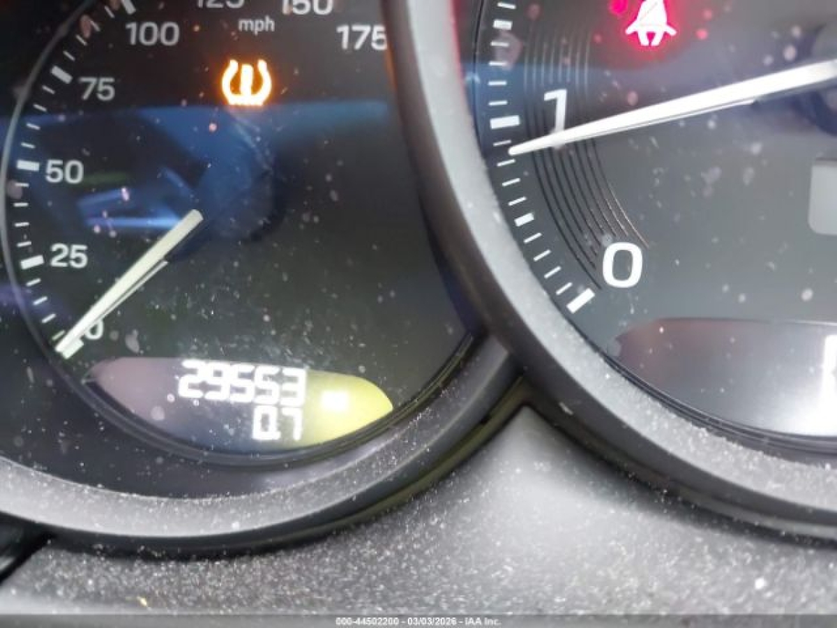 11_44502200_15_I.jpeg